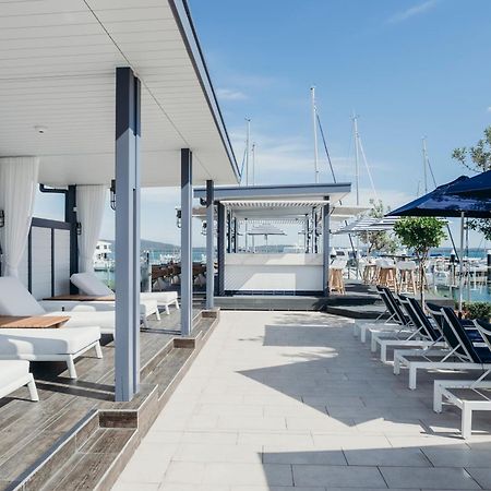 Hotel Anchorage Port Stephens Corlette Esterno foto