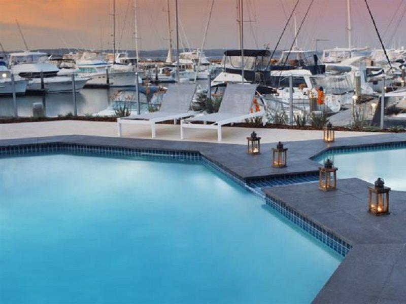 Hotel Anchorage Port Stephens Corlette Esterno foto
