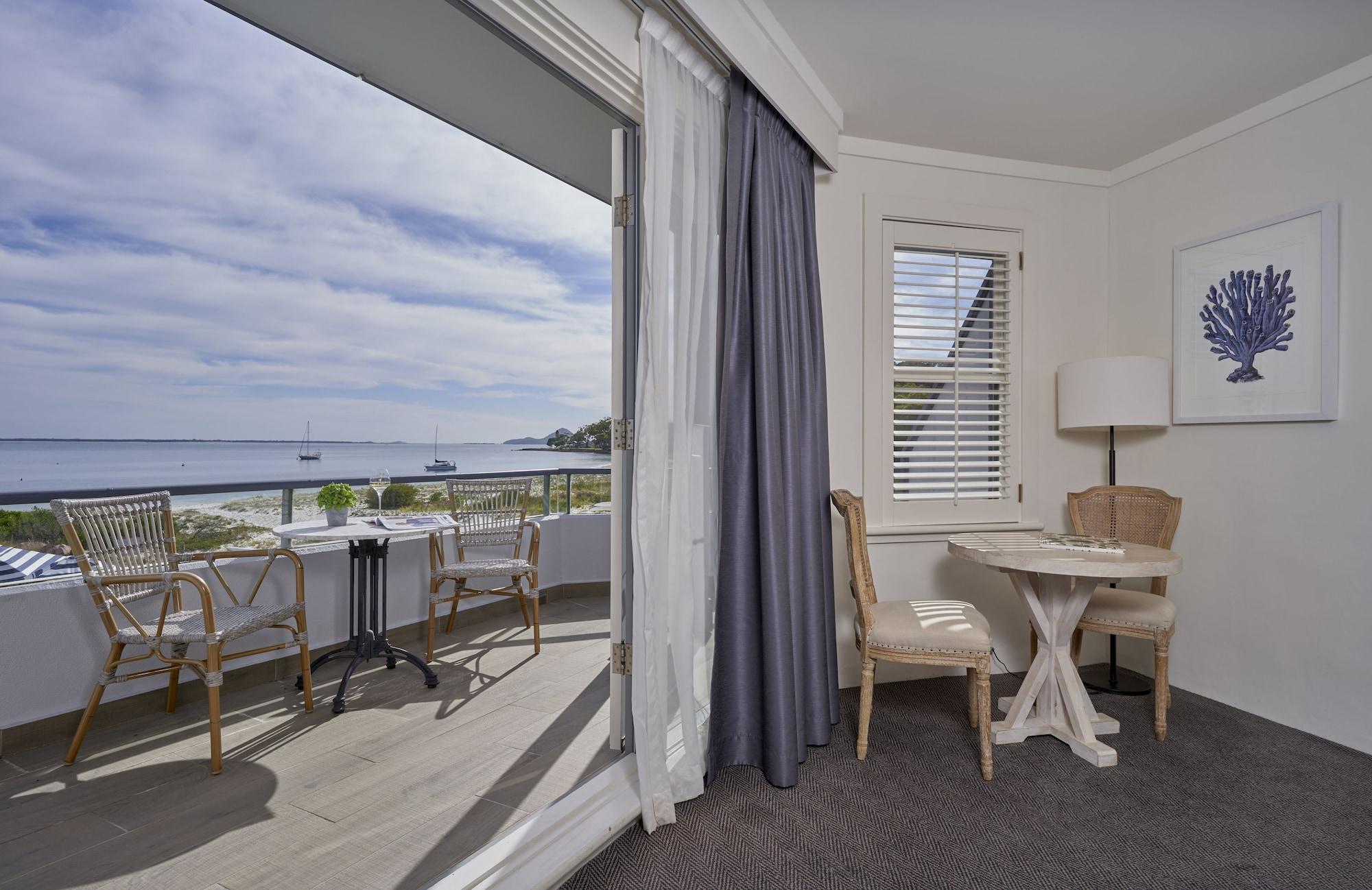 Hotel Anchorage Port Stephens Corlette Esterno foto