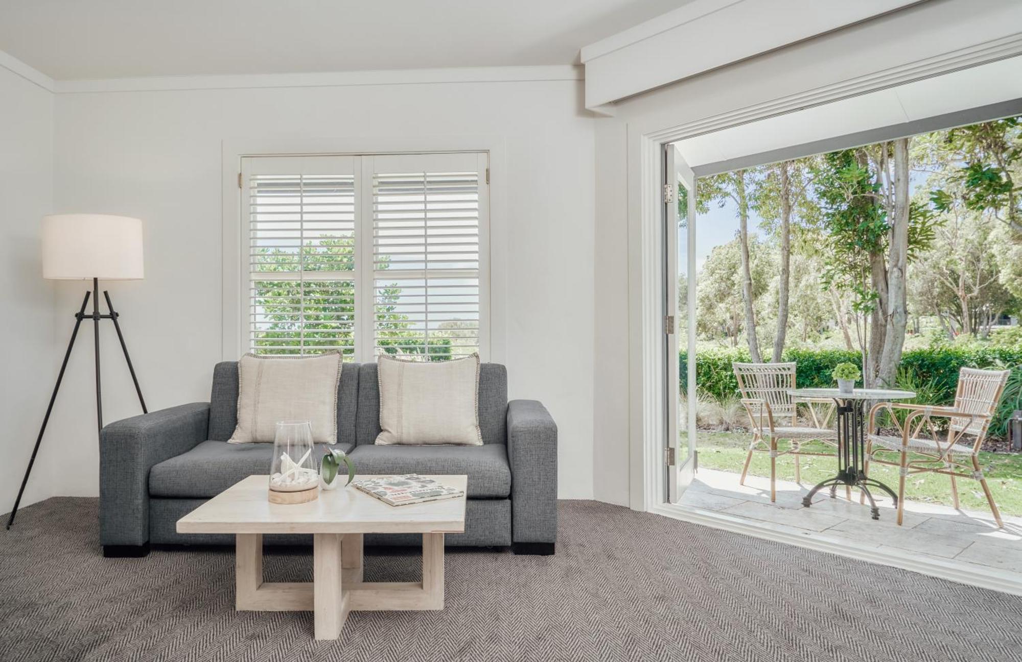 Hotel Anchorage Port Stephens Corlette Esterno foto