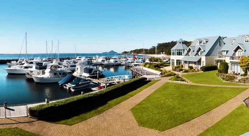 Hotel Anchorage Port Stephens Corlette Esterno foto