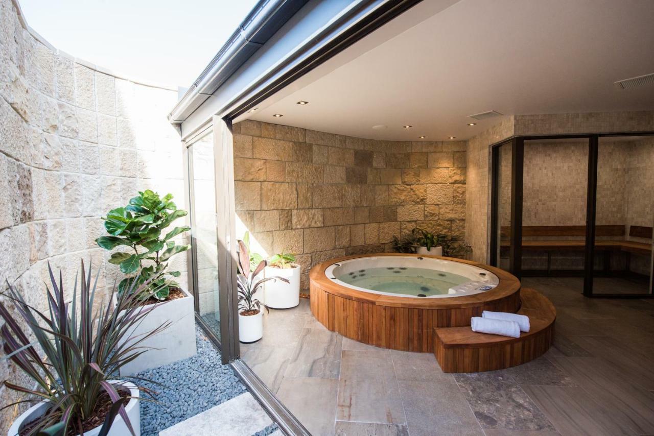 Hotel Anchorage Port Stephens Corlette Esterno foto