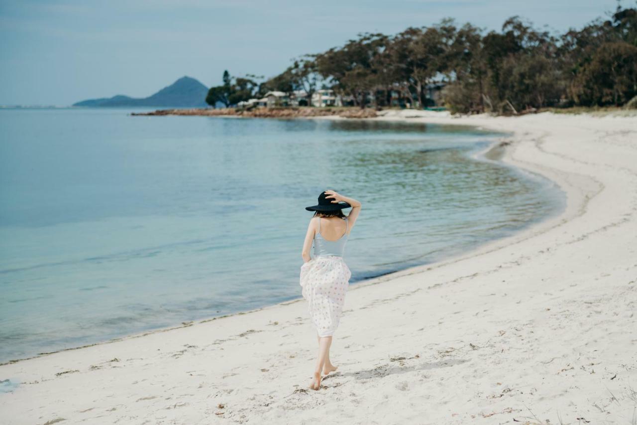Hotel Anchorage Port Stephens Corlette Esterno foto