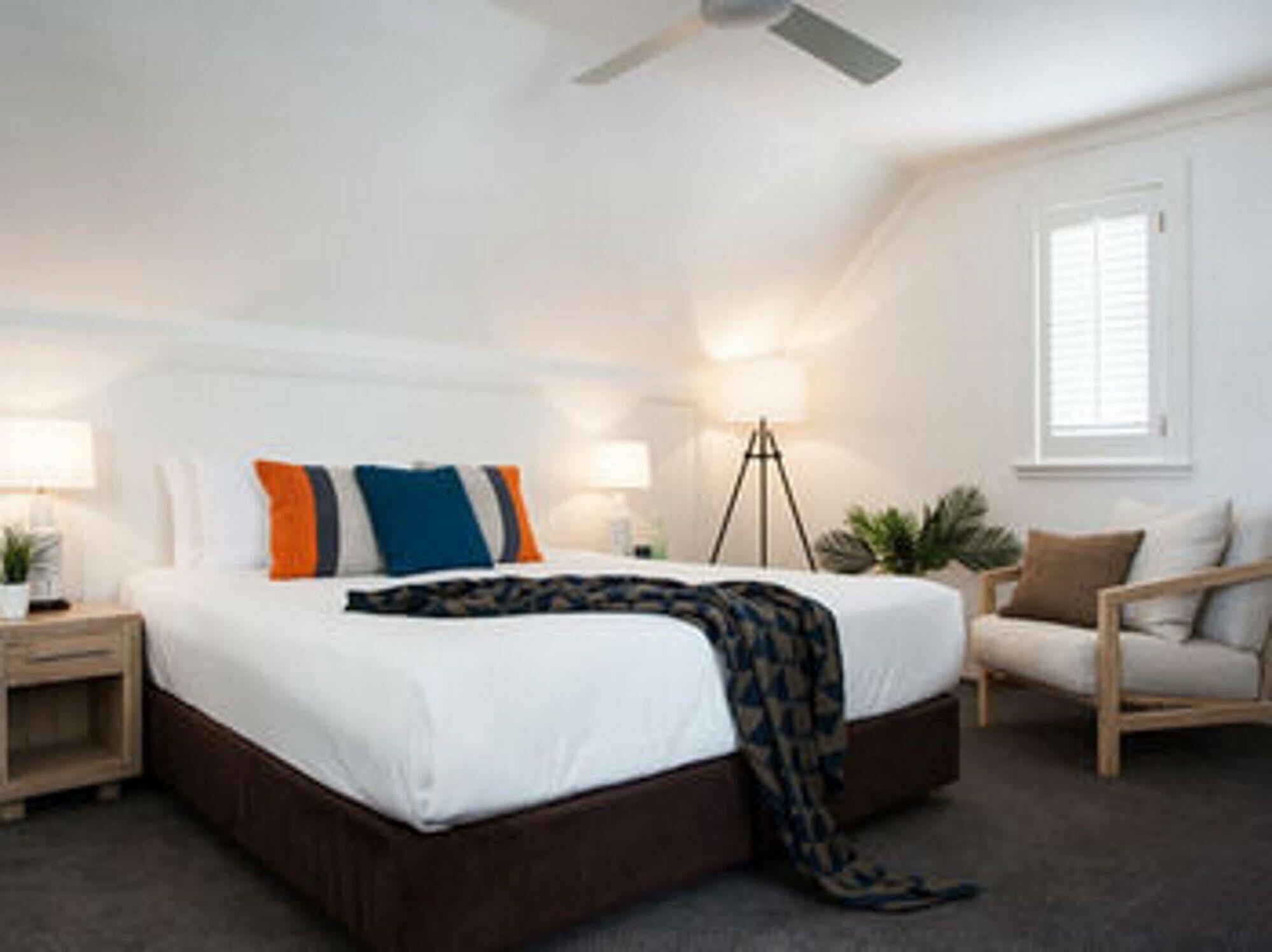 Hotel Anchorage Port Stephens Corlette Esterno foto